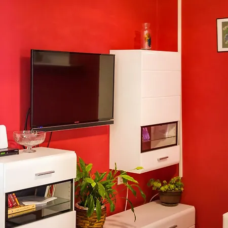 Apartment With 3 In Zadar, With Enclosed Garden And Wifi *