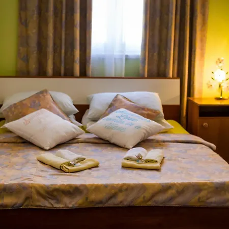 アパート With 3 In Zadar, With Enclosed Garden And Wifi ザダル