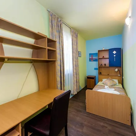 With 3 In Zadar, With Enclosed Garden And Wifi * ザダル